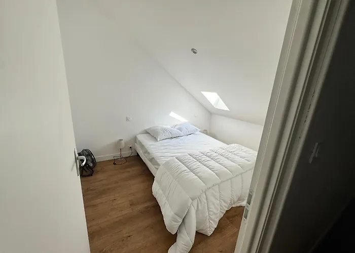 1 Face Au Donjon شقة *